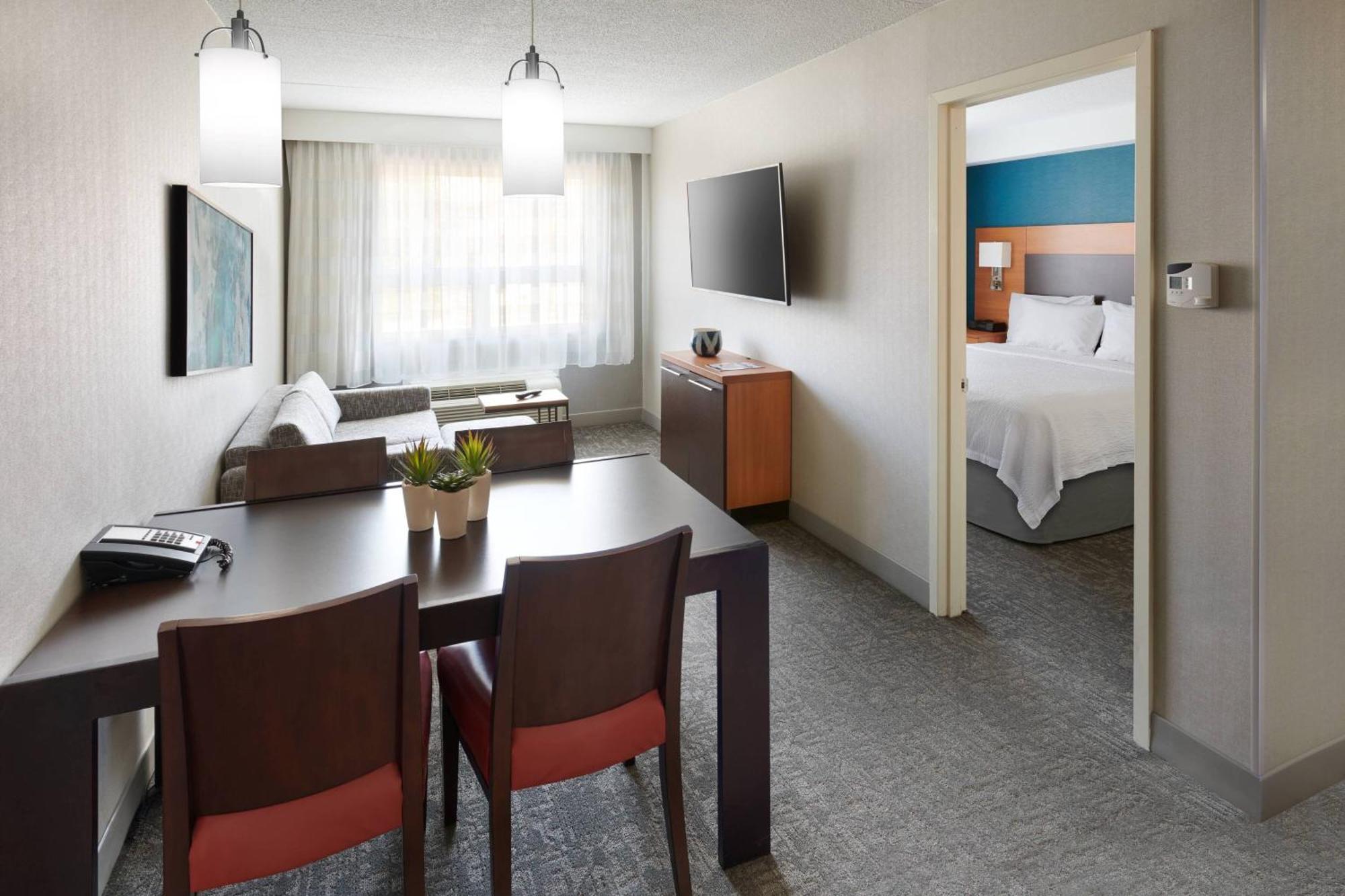 Towneplace Suites By Marriott Mississauga-Airport Corporate Centre Eksteriør bilde
